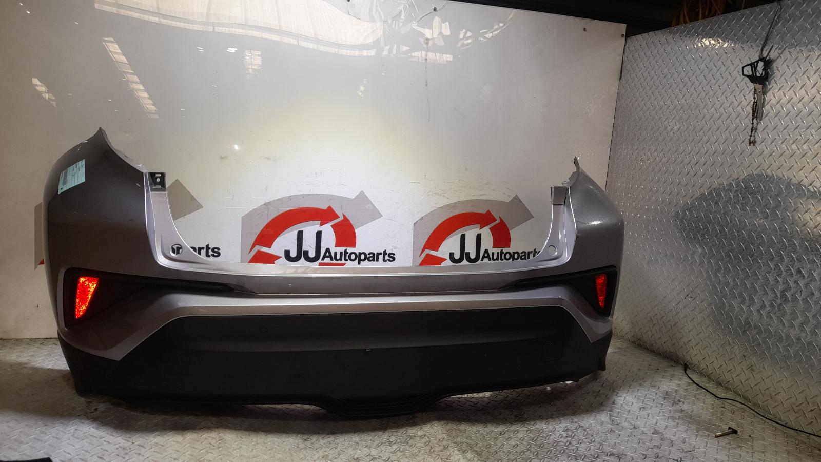View Auto part Rear Bumper Toyota C-hr 2017