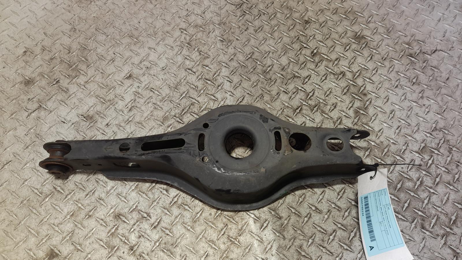 View Auto part Left Rear Trailing Arm Toyota C-hr 2017