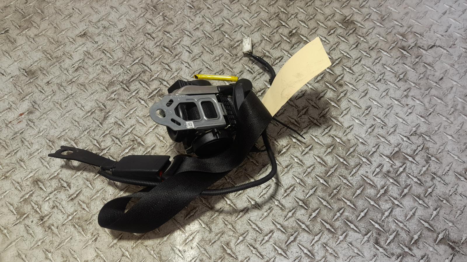 View Auto part Seatbelt/Stalk Toyota C-hr 2017