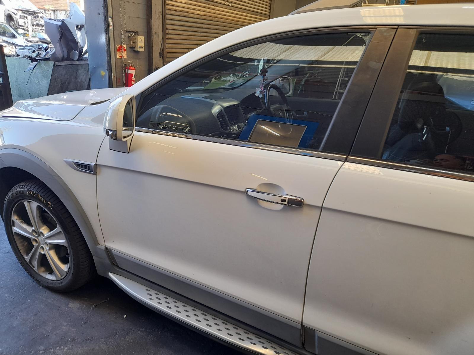 View Auto part Left Front Window Reg/Motor Holden Captiva 2014