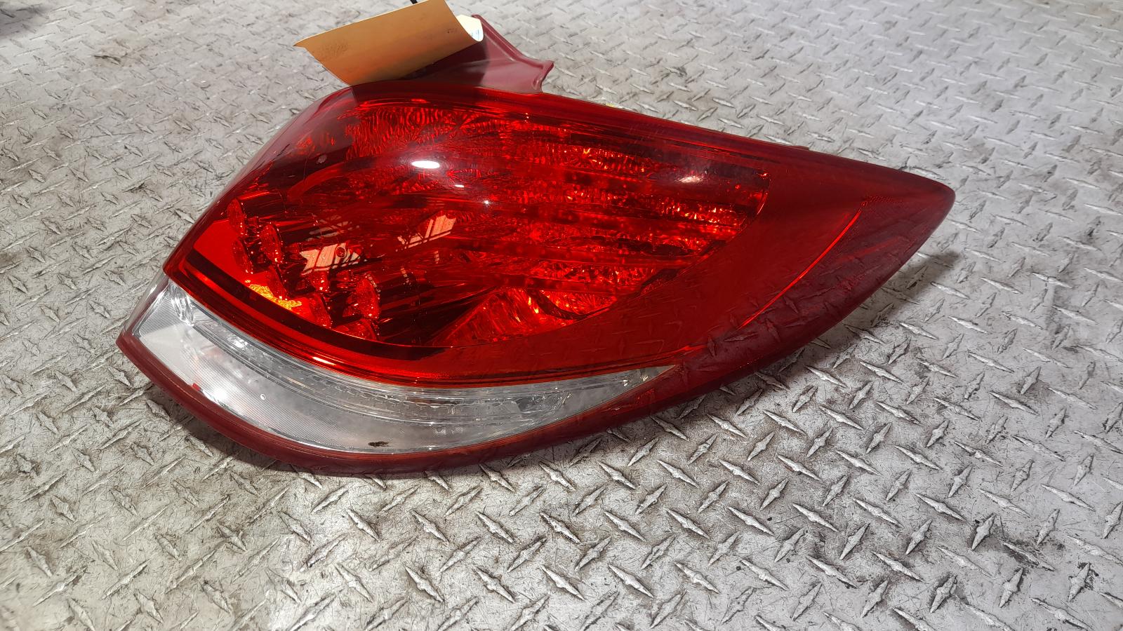 View Auto part Right Taillight Hyundai Veloster 2017