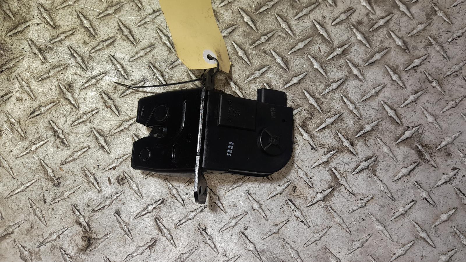 View Auto part Door/Boot/Gate Lock Hyundai Veloster 2017