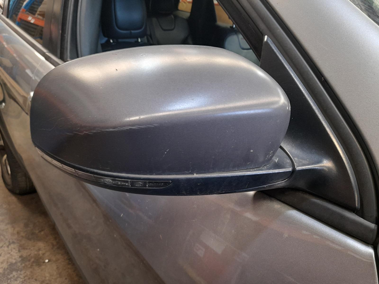 View Auto part Right Door Mirror Jeep Cherokee 2014