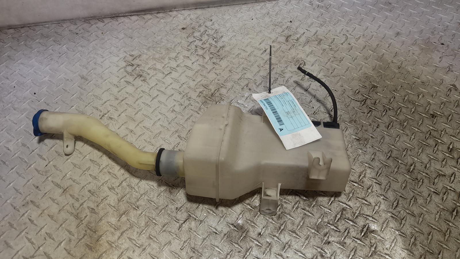 View Auto part Washer Bottle Hyundai Iload/imax 2015