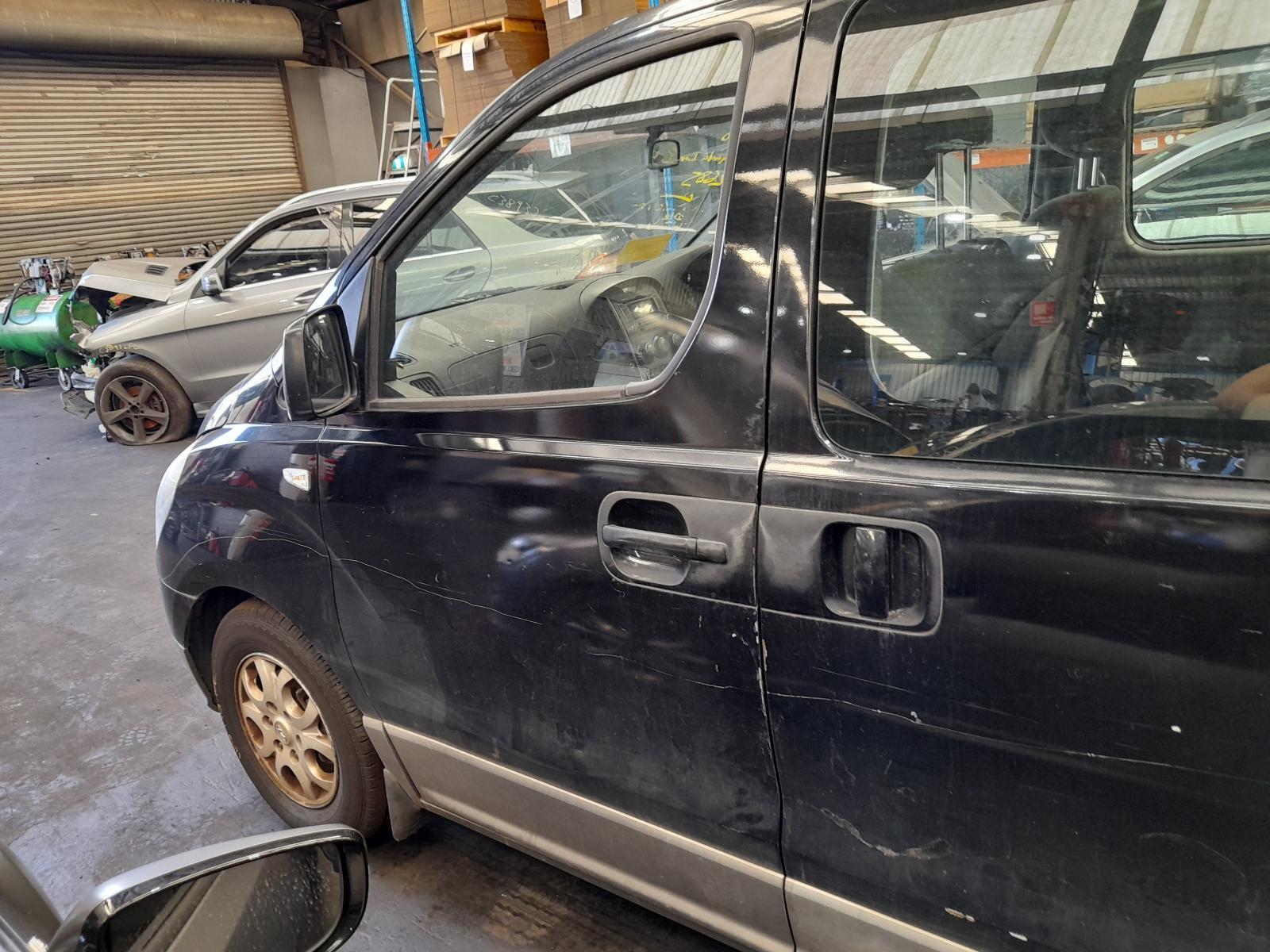 View Auto part Left Front Door Window Hyundai Iload/imax 2015