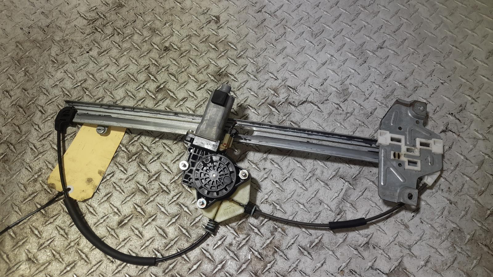 View Auto part Right Front Window Reg/Motor Hyundai Iload/imax 2015