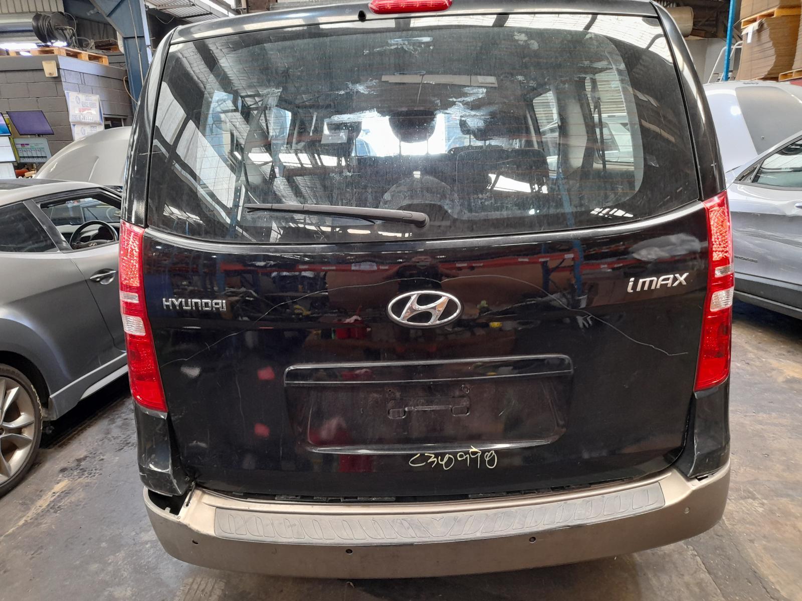 View Auto part Rear/Tailgate Glass Hyundai Iload/imax 2015