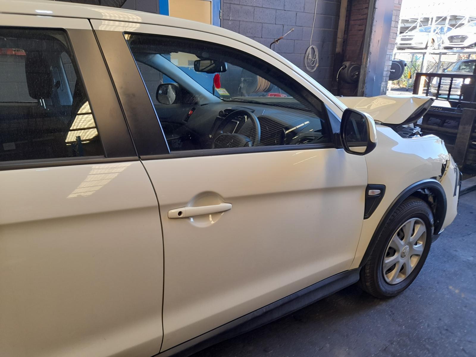 View Auto part Right Front Door Mitsubishi Asx 2023