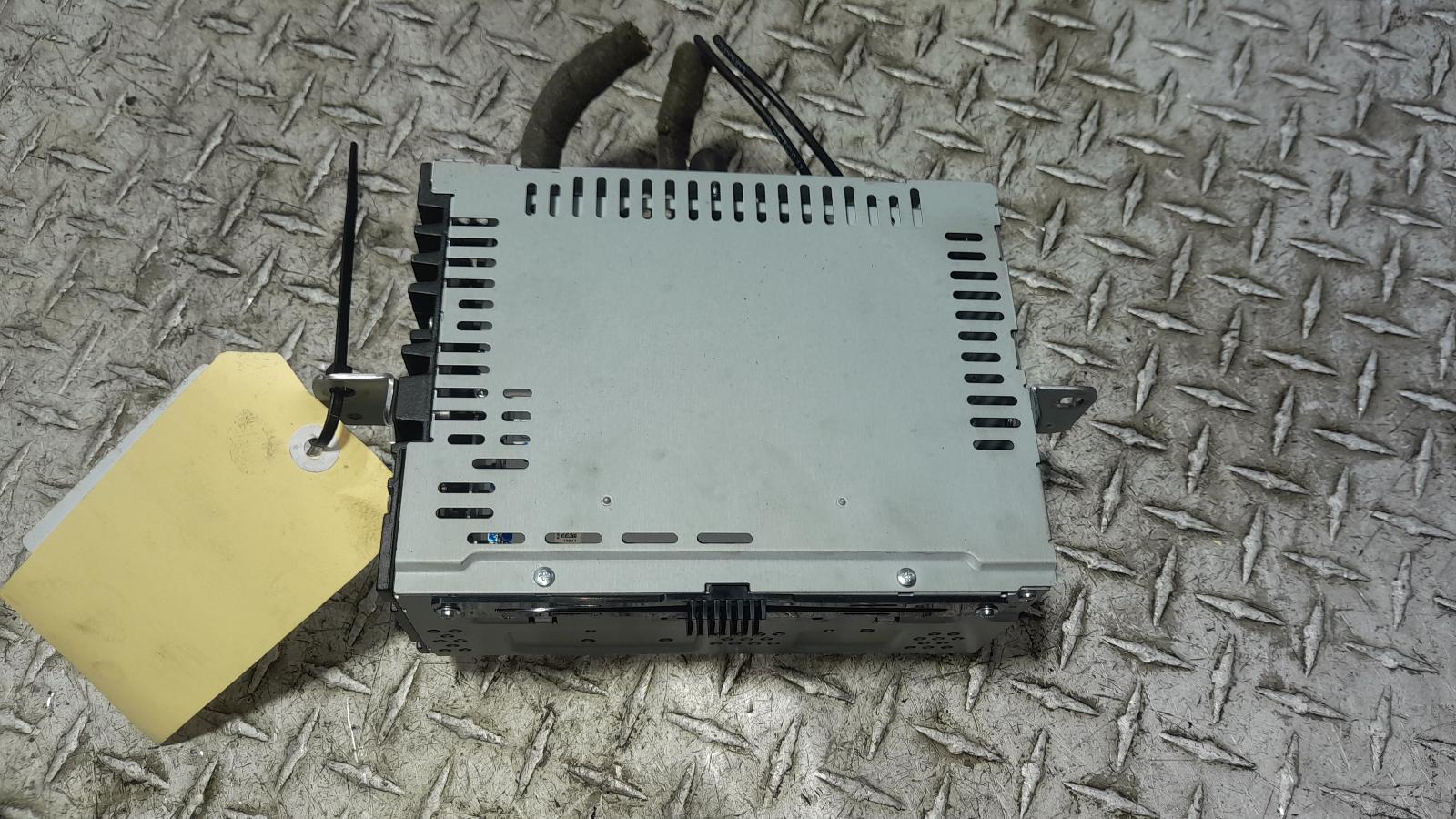 View Auto part Radio/Cd/Dvd/Sat/Tv Ford Kuga 2015