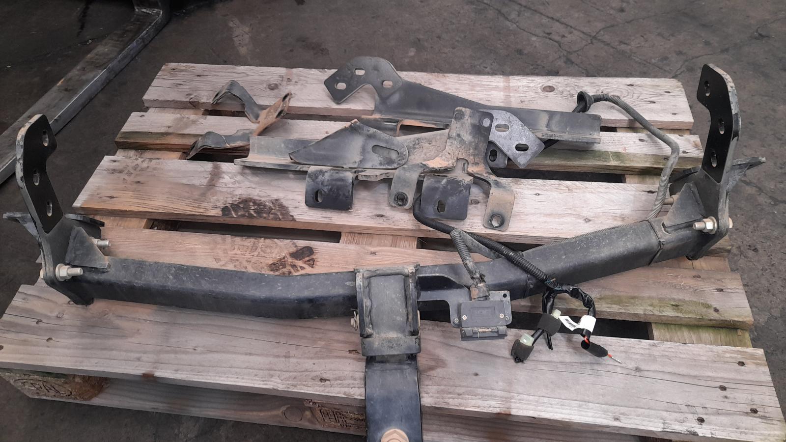 View Auto part Towbar Toyota Rav4 2016