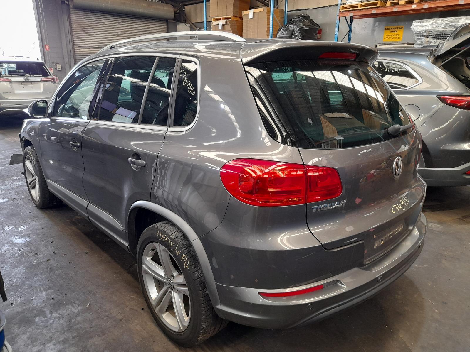 View Auto part Trans/Gearbox Volkswagen Tiguan 2014