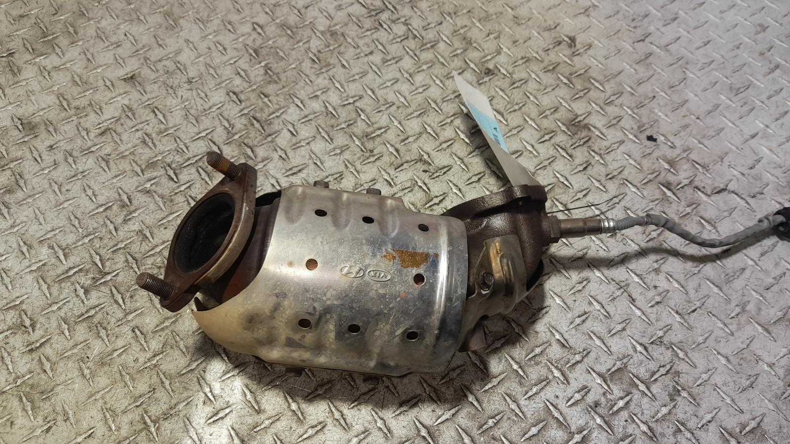 View Auto part Catalytic Converter Hyundai Tucson 2017