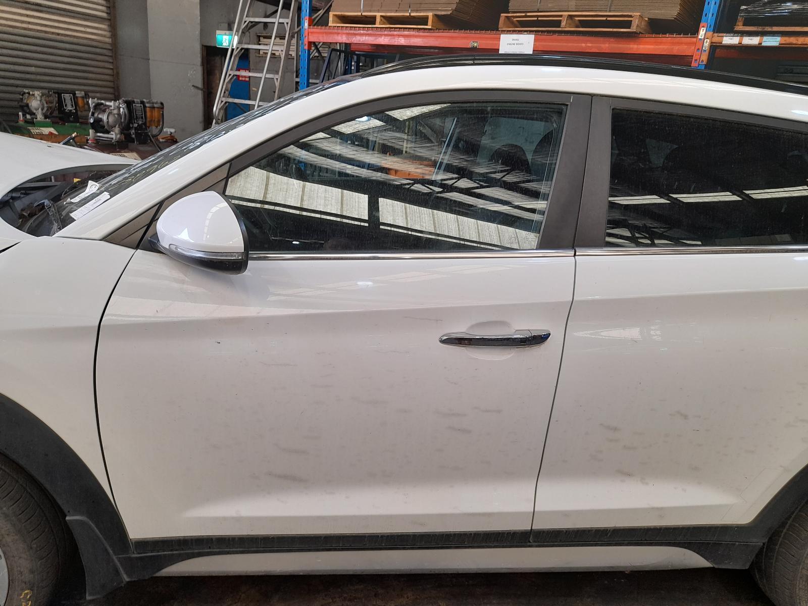 View Auto part Left Front Door Hyundai Tucson 2017