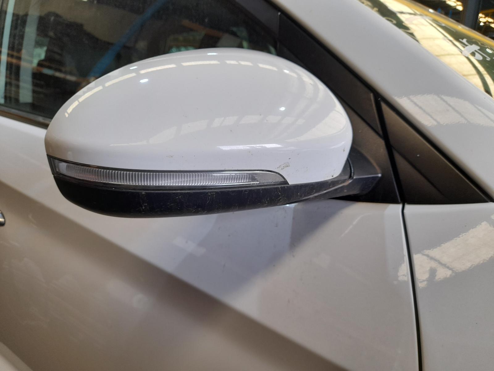 View Auto part Right Door Mirror Hyundai Tucson 2017
