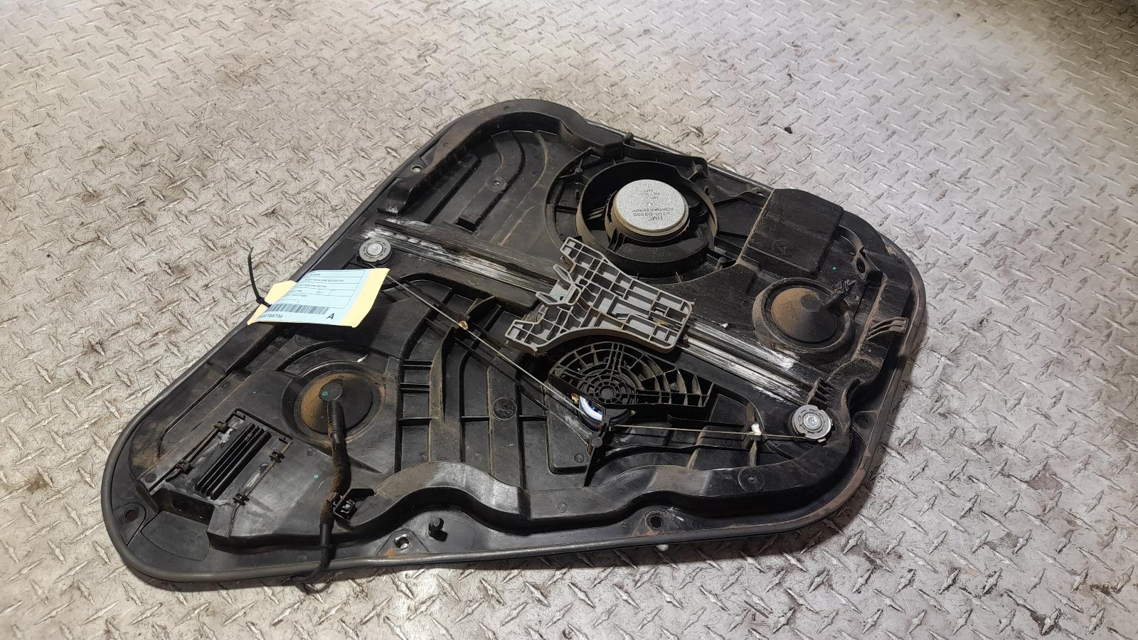 View Auto part Right Rear Wnd Reg/Motor Hyundai Tucson 2017