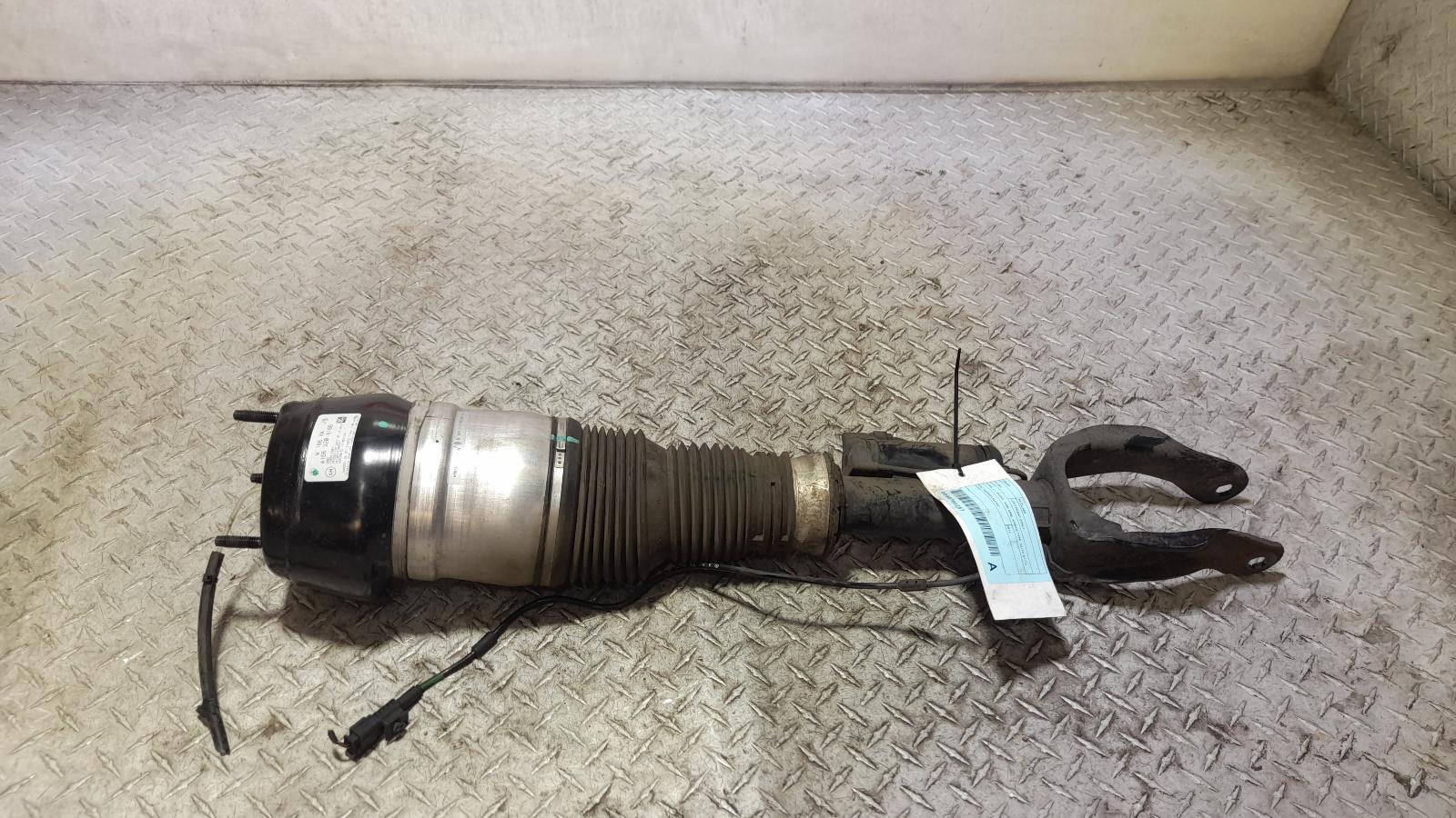 View Auto part Left Front Strut Mercedes M Class 2014
