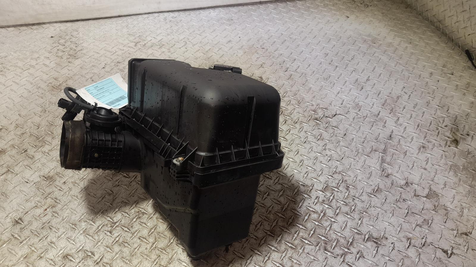 View Auto part Air Cleaner/Box Toyota Kluger 2012