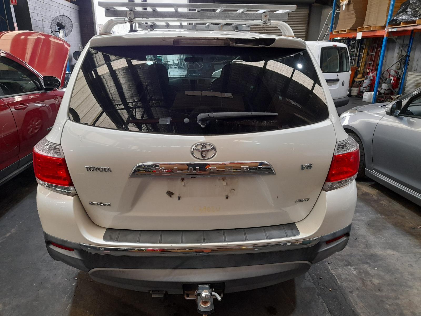 View Auto part Rear/Tailgate Glass Toyota Kluger 2012