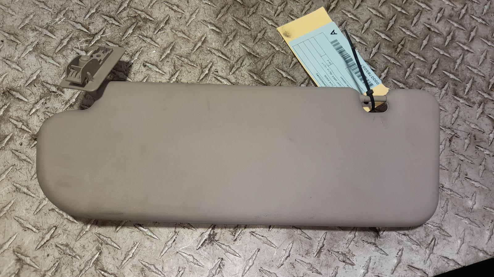 View Auto part Sunvisor Holden Commodore 2014