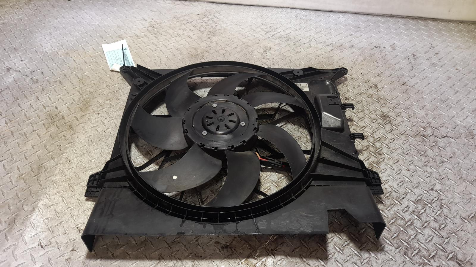 View Auto part Fan Volvo Xc90 2012