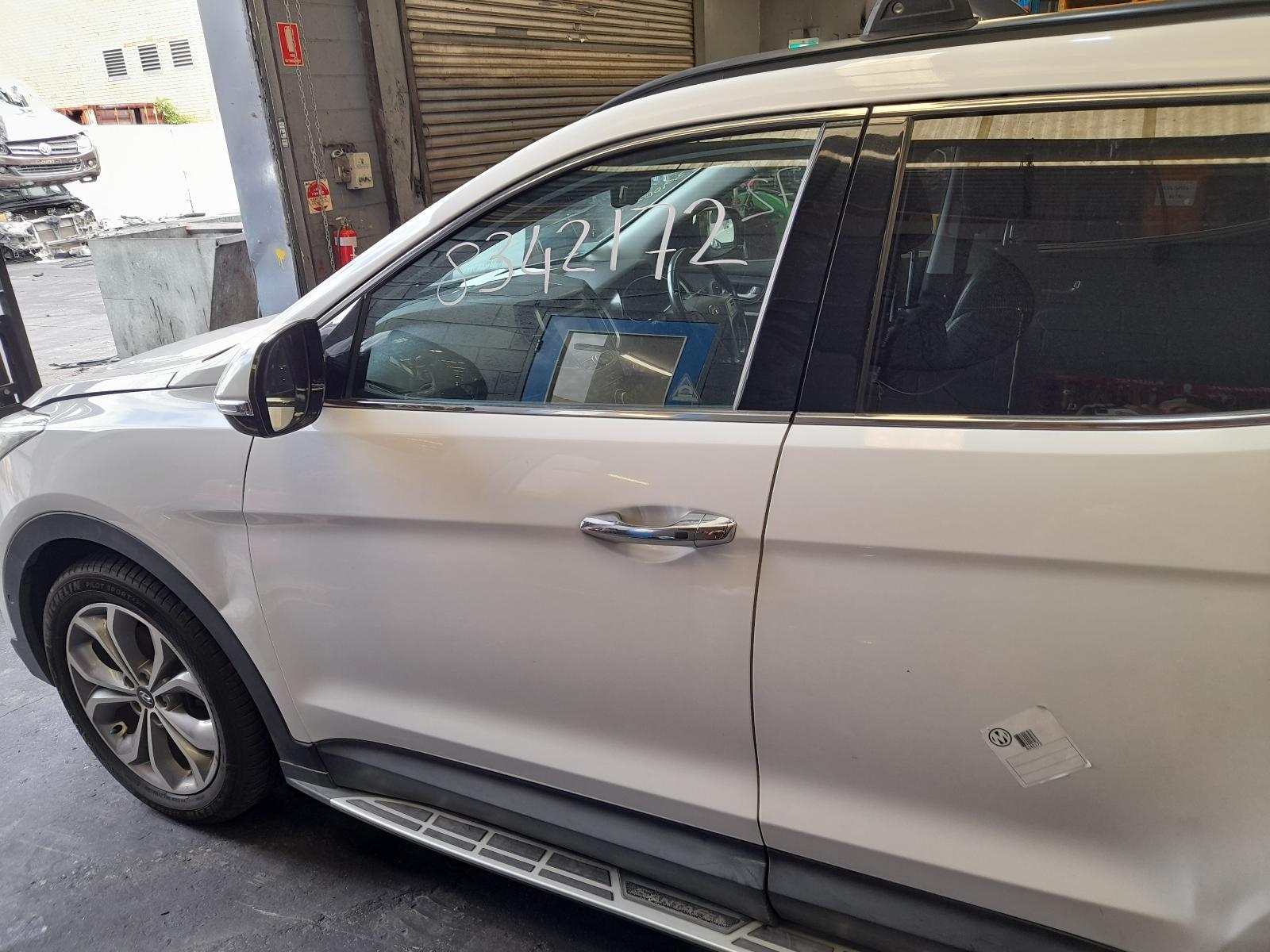 View Auto part Left Front Window Reg/Motor Hyundai Santa Fe 2014