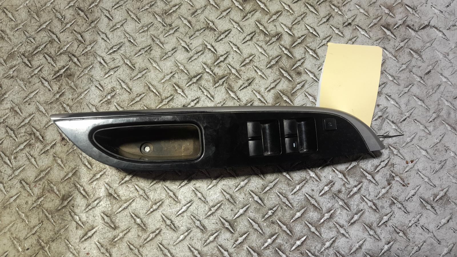 View Auto part Pwr Dr Wind Switch Mitsubishi Triton 2017