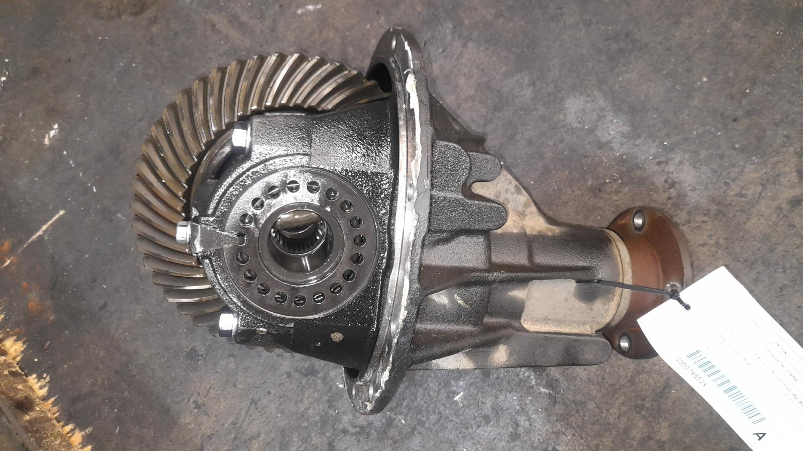 View Auto part Differential Centre Mitsubishi Triton 2017
