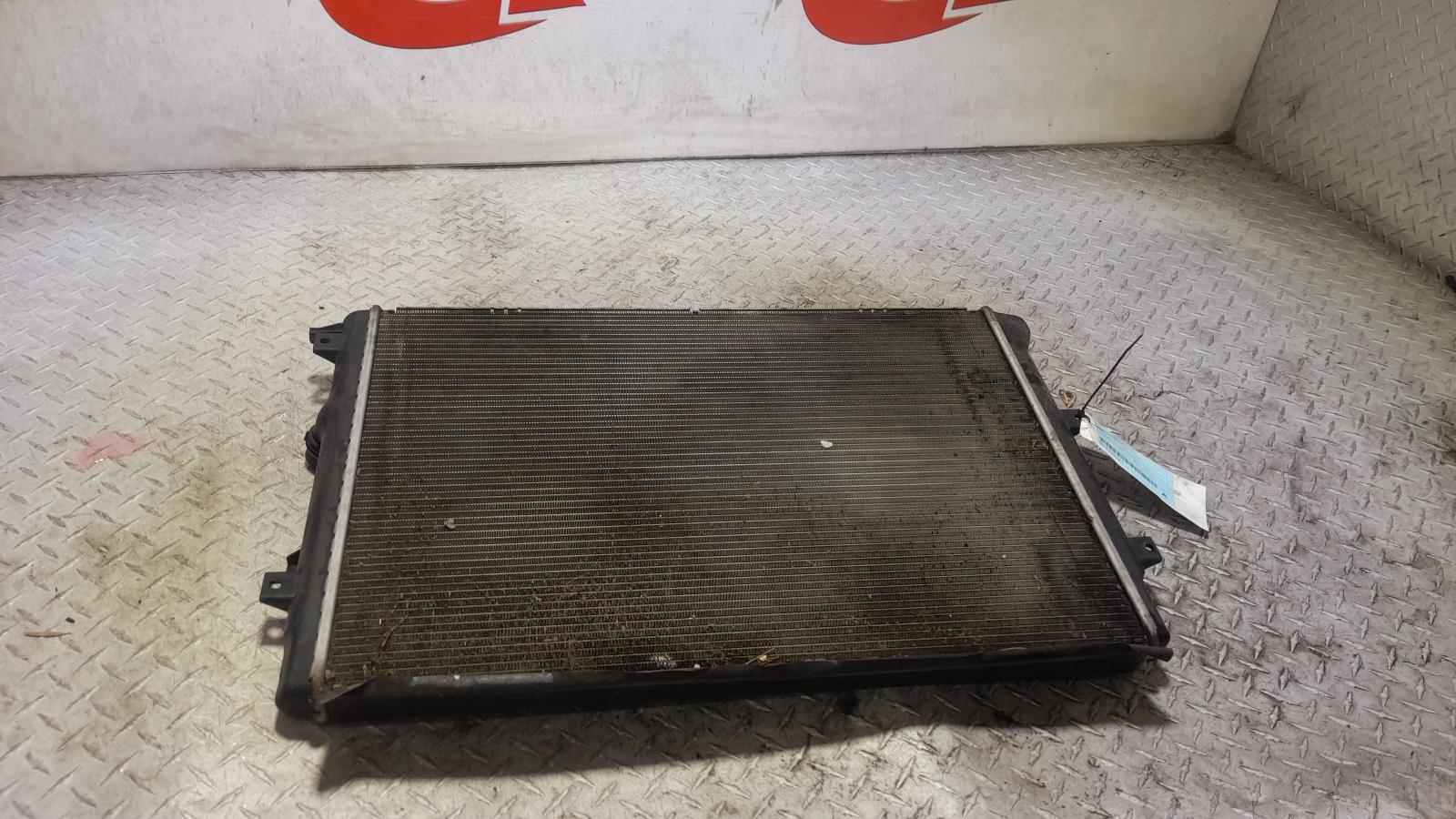 View Auto part Radiator Volkswagen Tiguan 2010