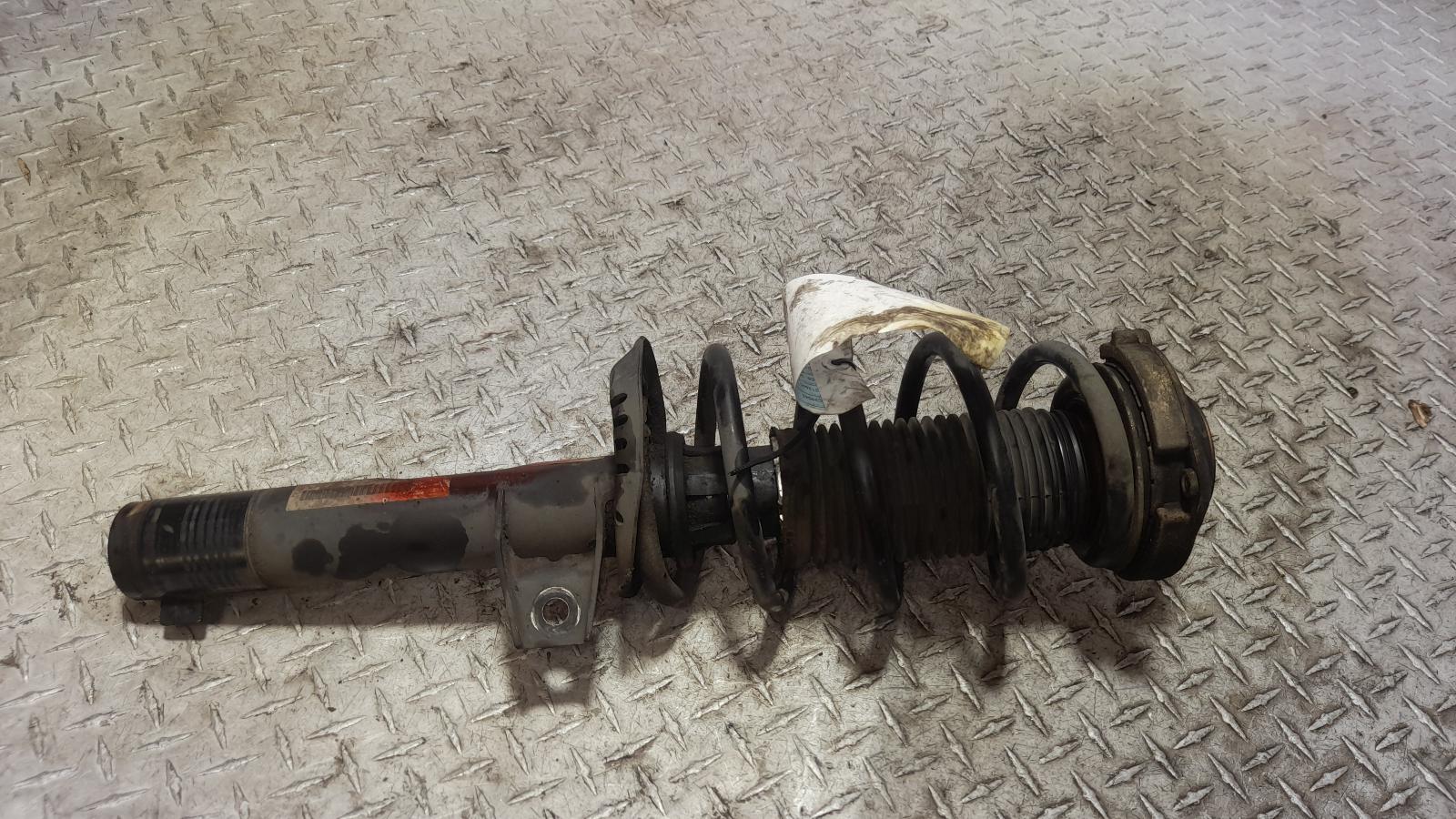 View Auto part Right Front Strut Volkswagen Tiguan 2010