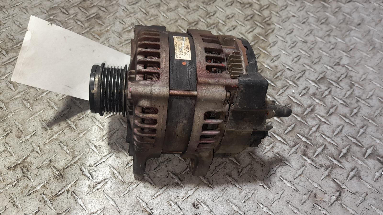 View Auto part Alternator Audi Q7 2015