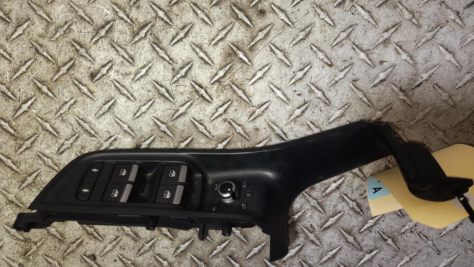 View Auto part Pwr Dr Wind Switch Audi Q7 2015