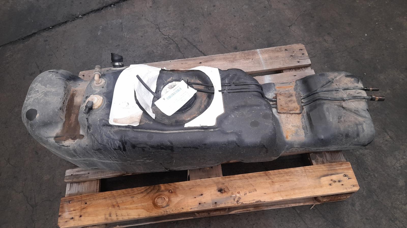 View Auto part Fuel Tank Isuzu Dmax 2019