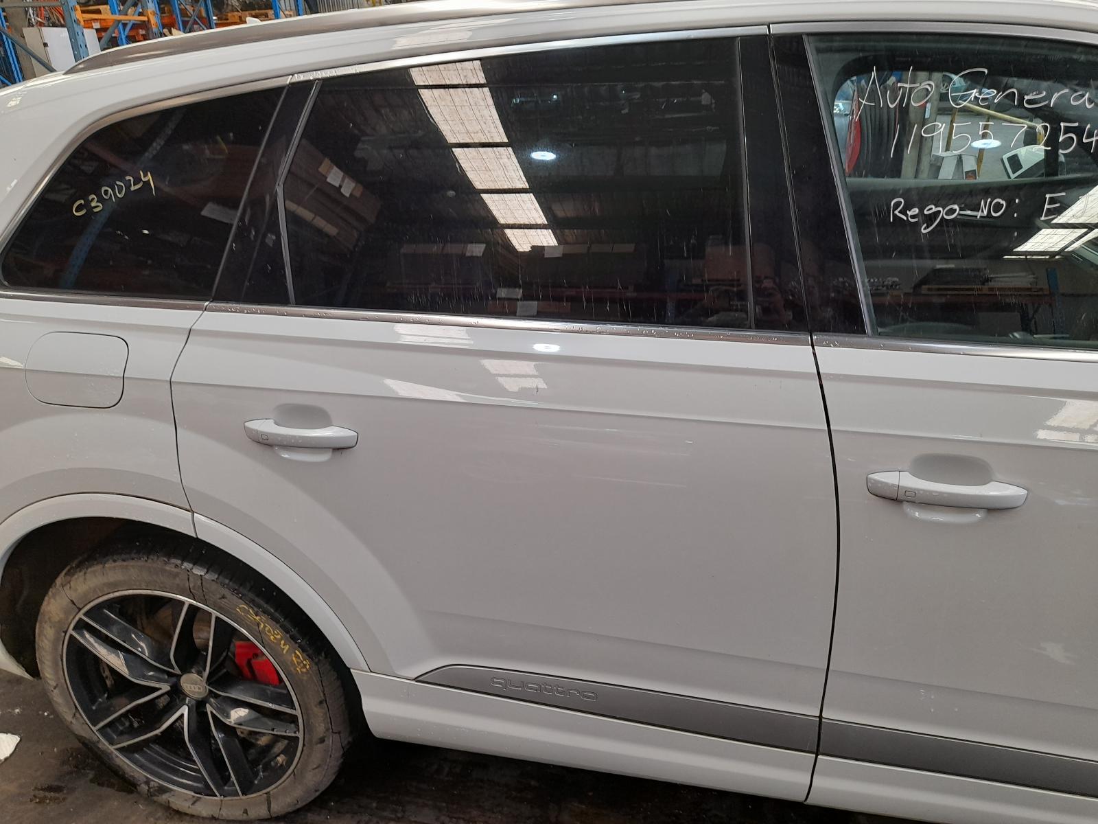 View Auto part Right Rear Door Window Audi Q7 2015