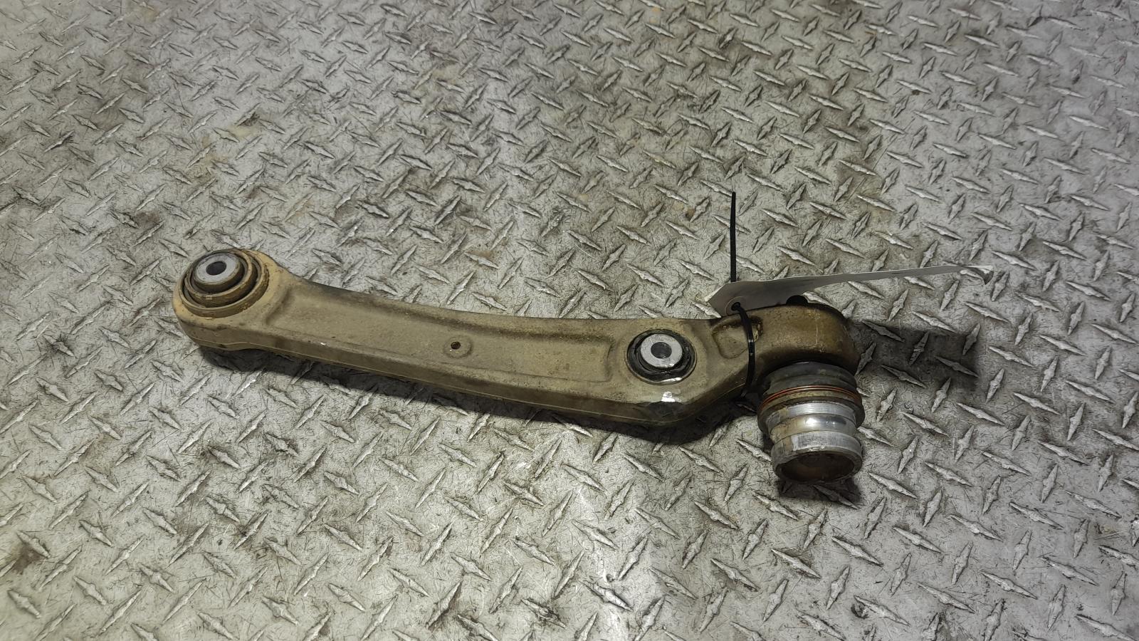 View Auto part Left Front Lower Control Arm Audi Q7 2015