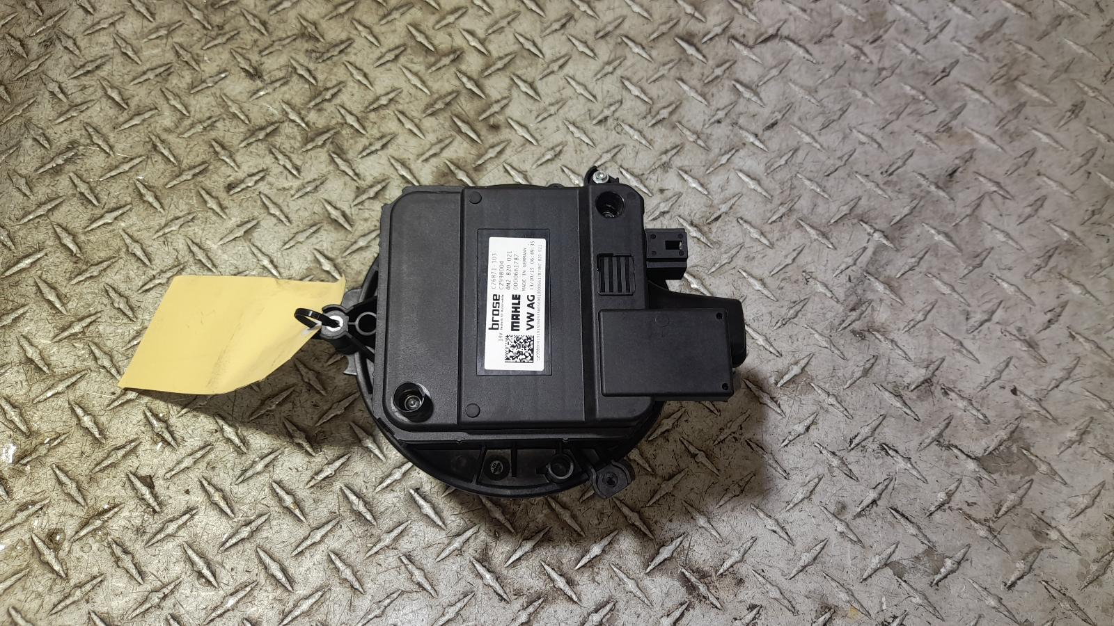 View Auto part Heater Fan Motor Audi Q7 2015