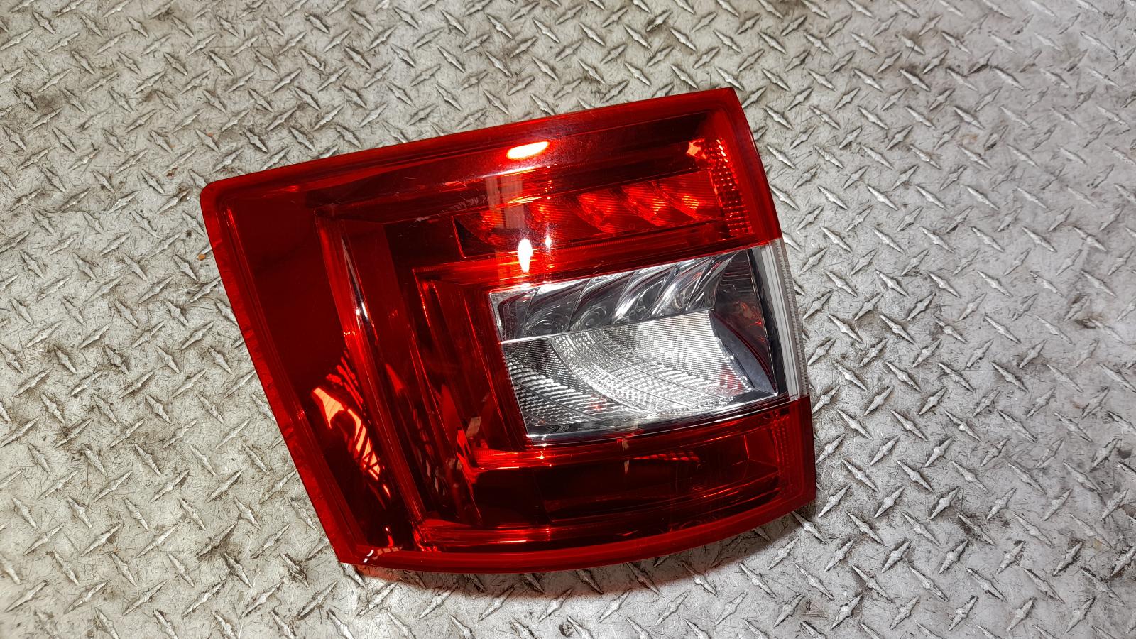View Auto part Left Taillight Skoda Octavia 2013