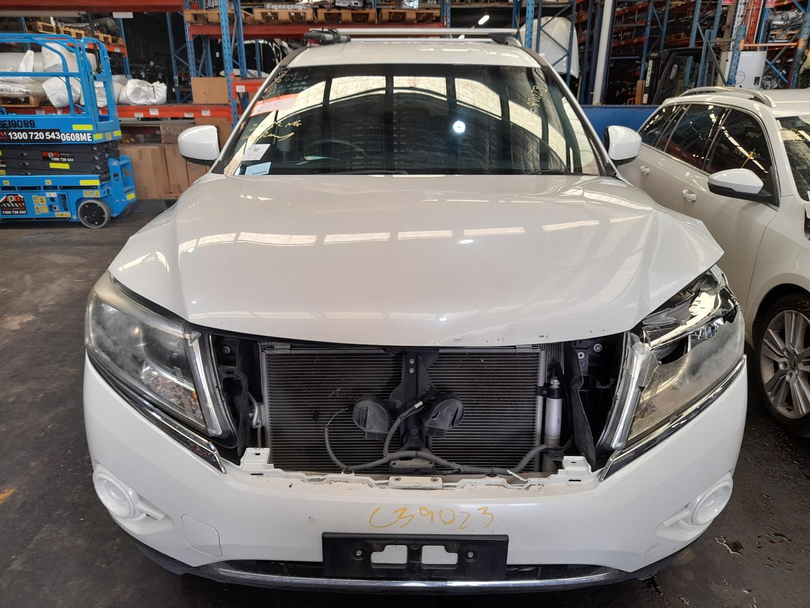 View Auto part Trans/Gearbox Nissan Pathfinder 2015