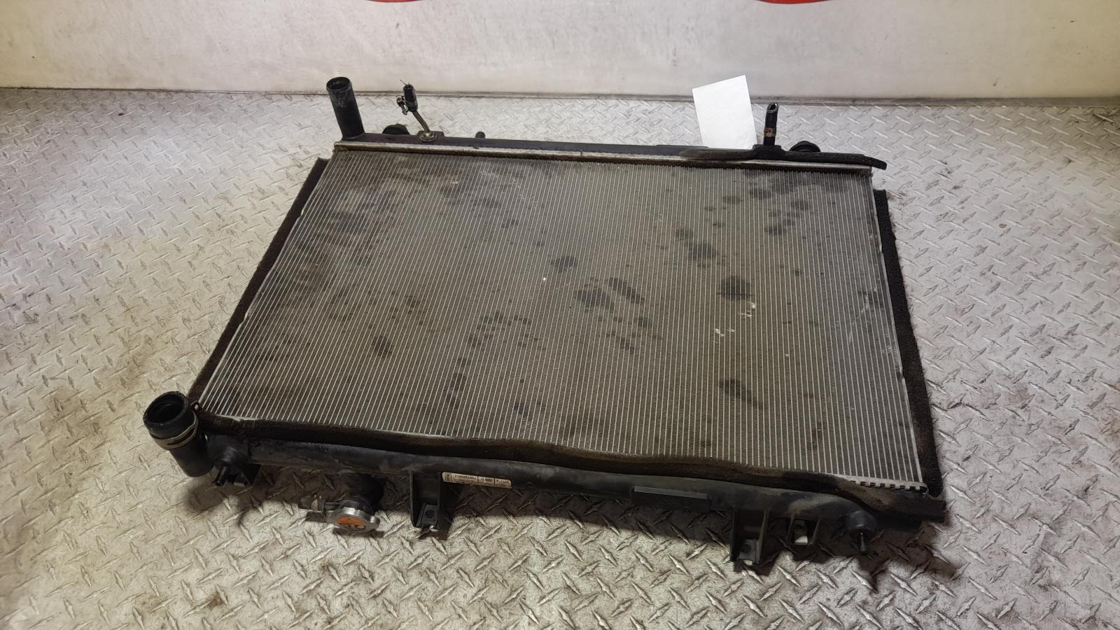 View Auto part Radiator Nissan Pathfinder 2015