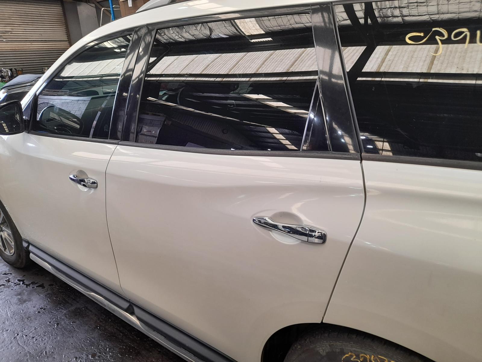 View Auto part Left Rear Wnd Reg/Motor Nissan Pathfinder 2015