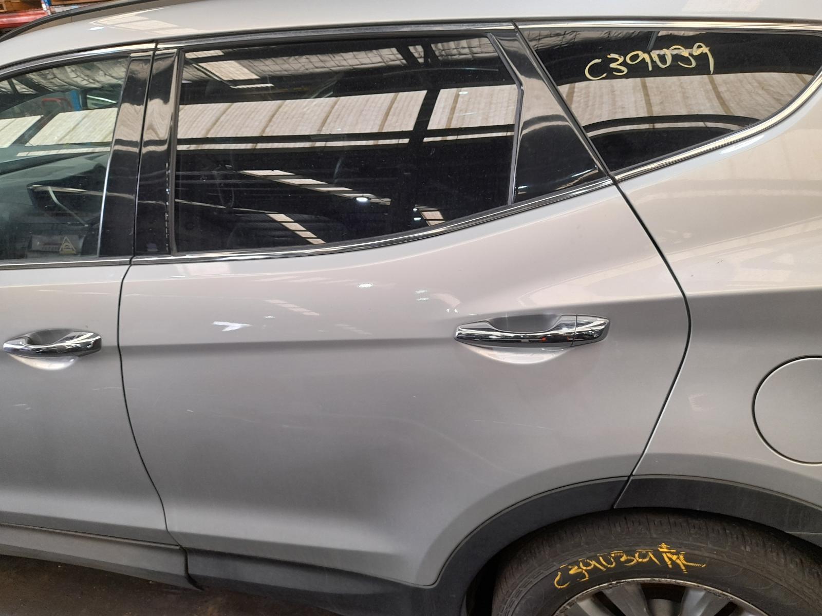 View Auto part Left Rear Wnd Reg/Motor Hyundai Santa Fe 2016