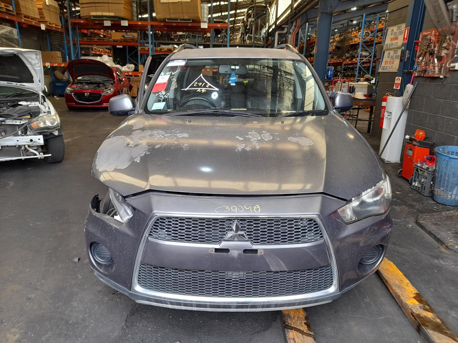 View Auto part Trans/Gearbox Mitsubishi Outlander 2012