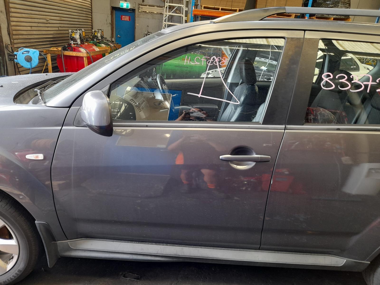 View Auto part Left Front Door Window Mitsubishi Outlander 2012