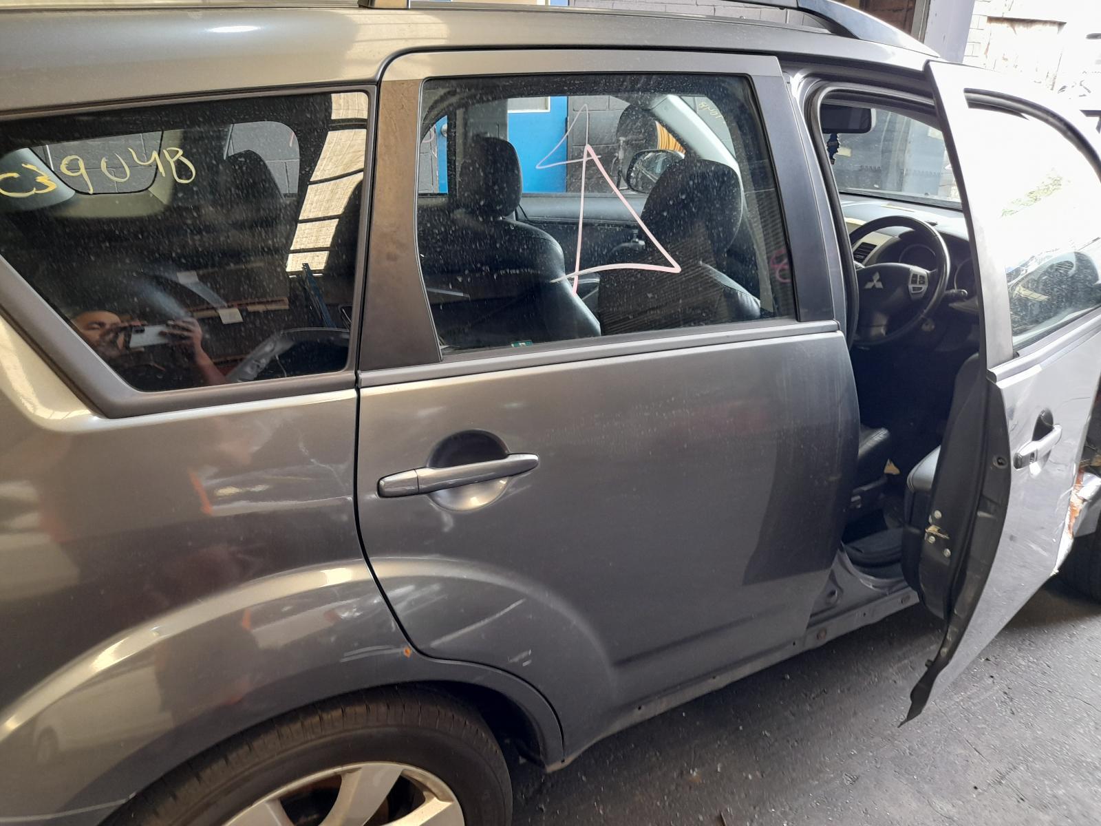 View Auto part Right Rear Wnd Reg/Motor Mitsubishi Outlander 2012