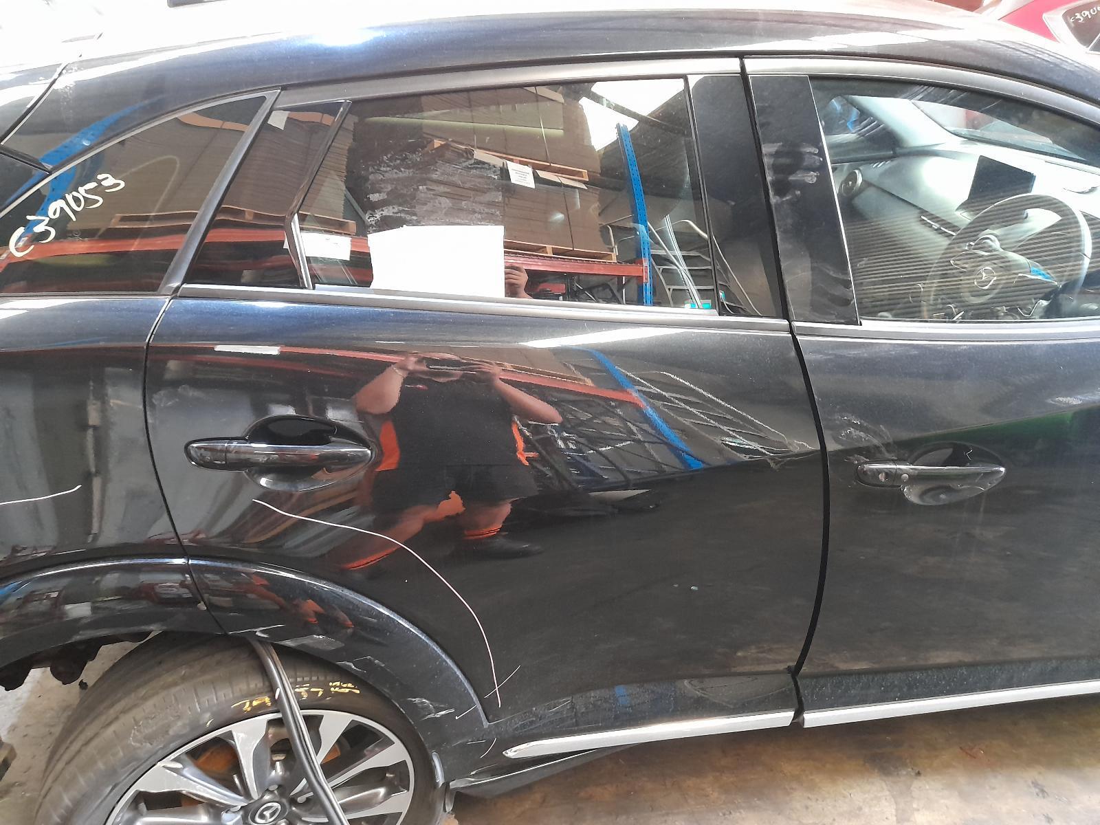 View Auto part Right Rear Door Sliding Mazda Cx3 2022