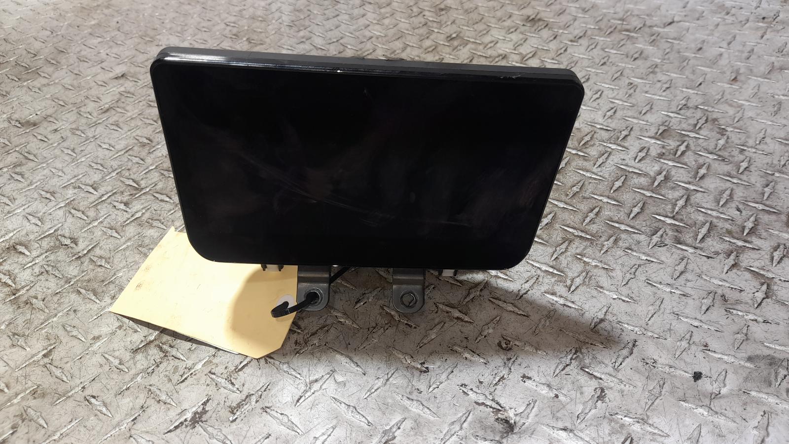 View Auto part Radio/Cd/Dvd/Sat/Tv Mazda Cx3 2022