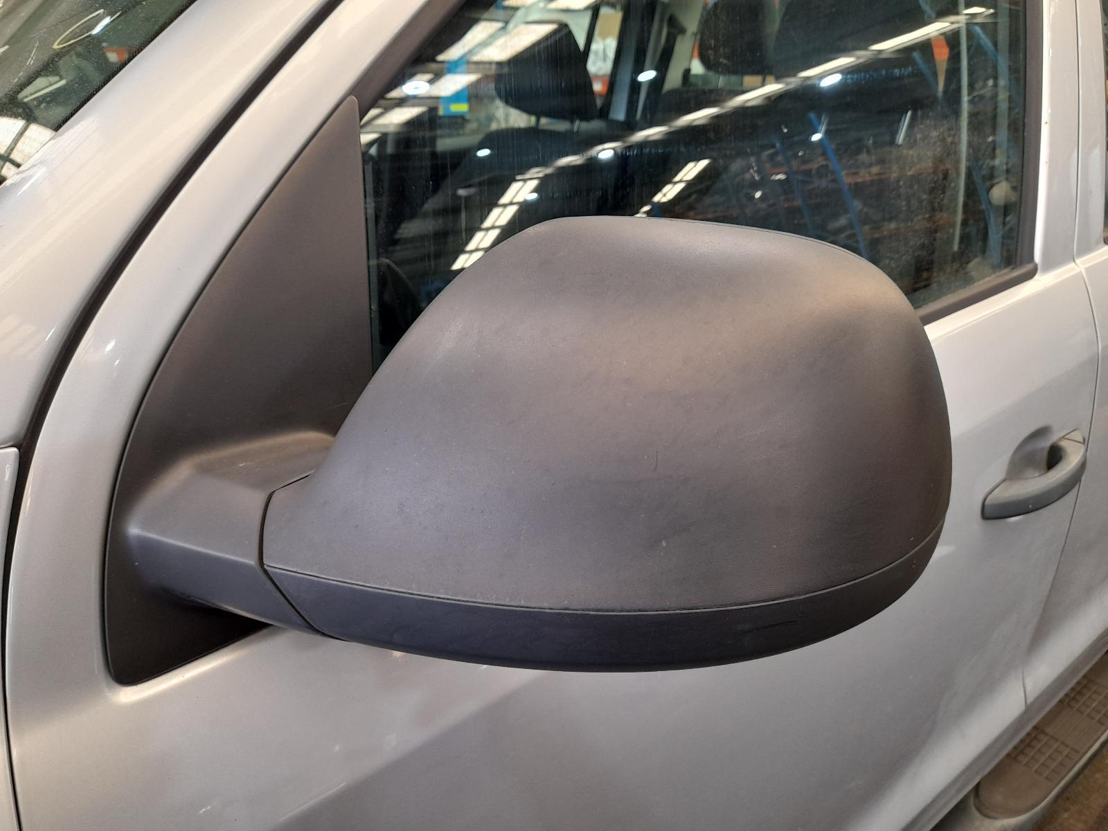 View Auto part Left Door Mirror Volkswagen Amarok 2015