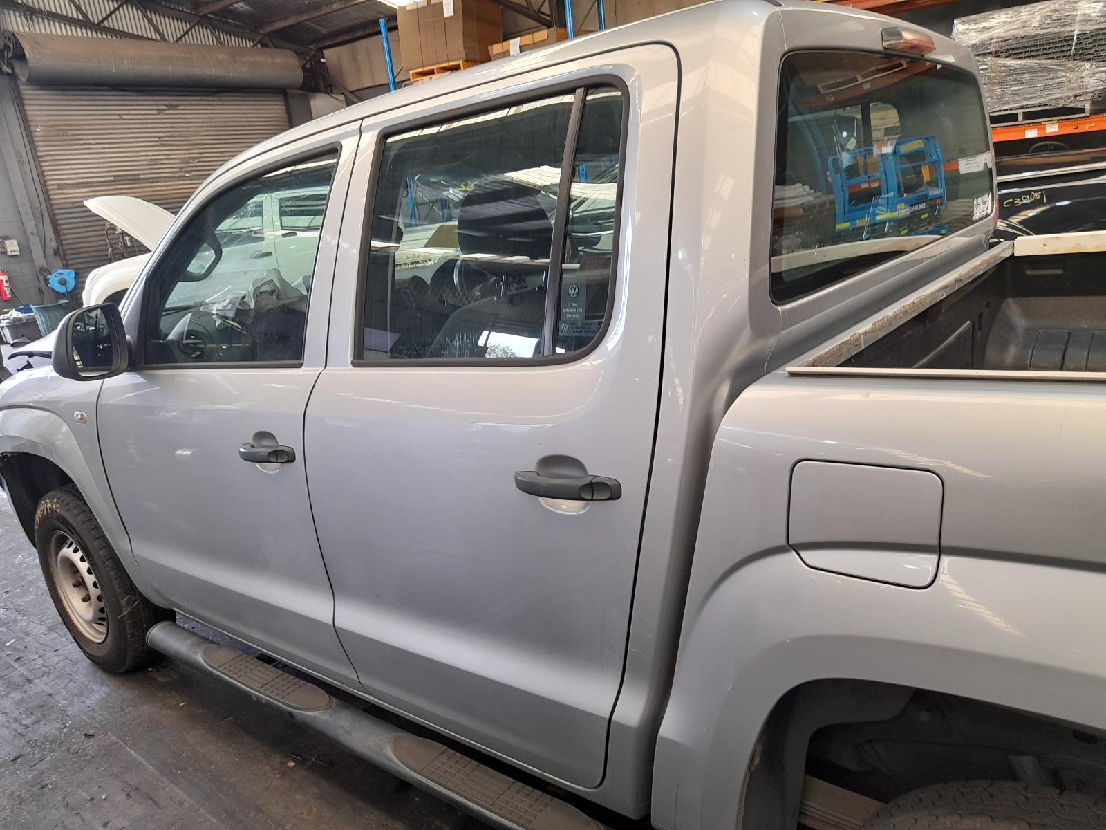 View Auto part Left Rear Door/Sliding Volkswagen Amarok 2015