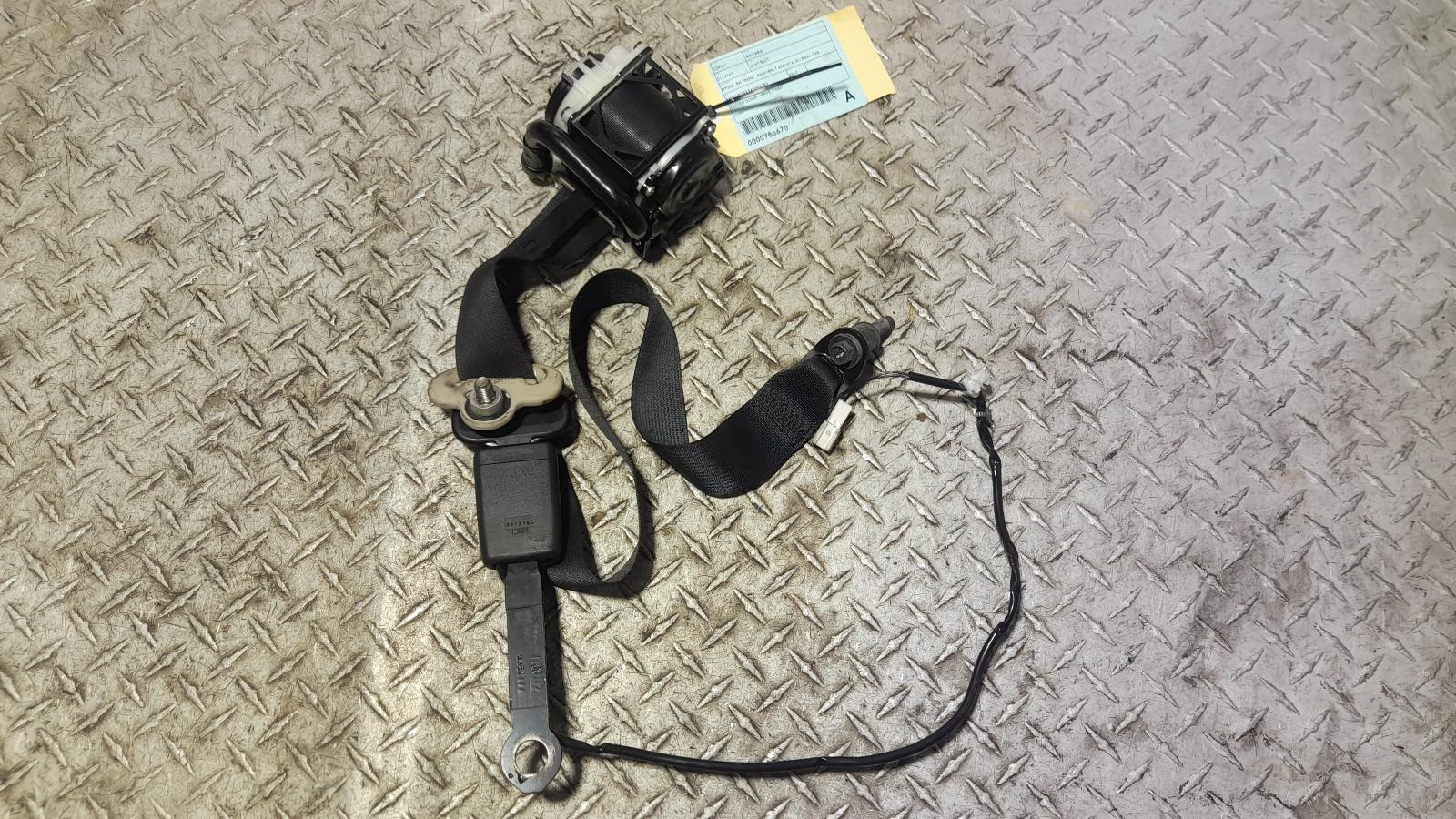 View Auto part Seatbelt/Stalk Nissan Navara 2017