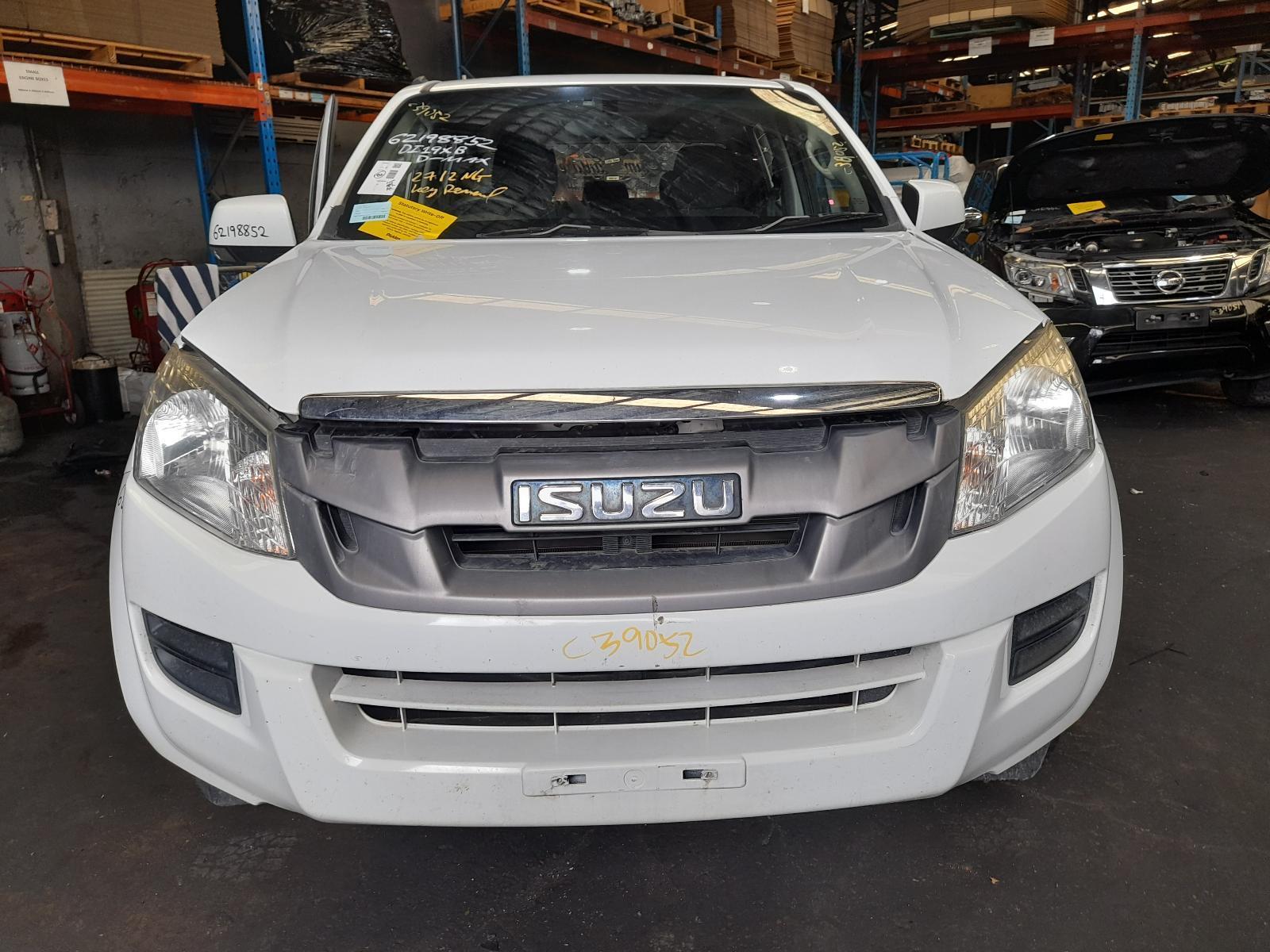 View Auto part Trans/Gearbox Isuzu Dmax 2013