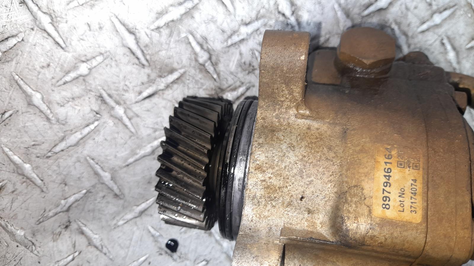 View Auto part Steering Pump Isuzu Dmax 2013